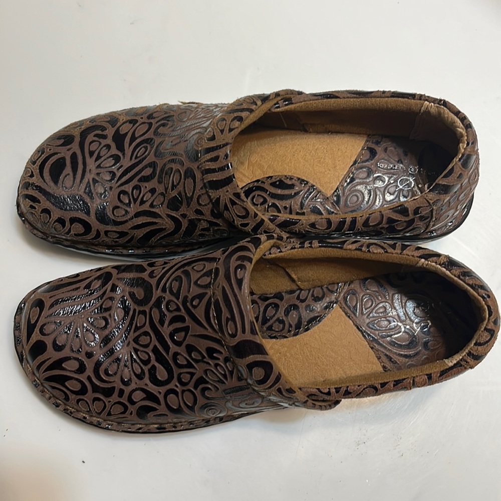 b.o.c slip on